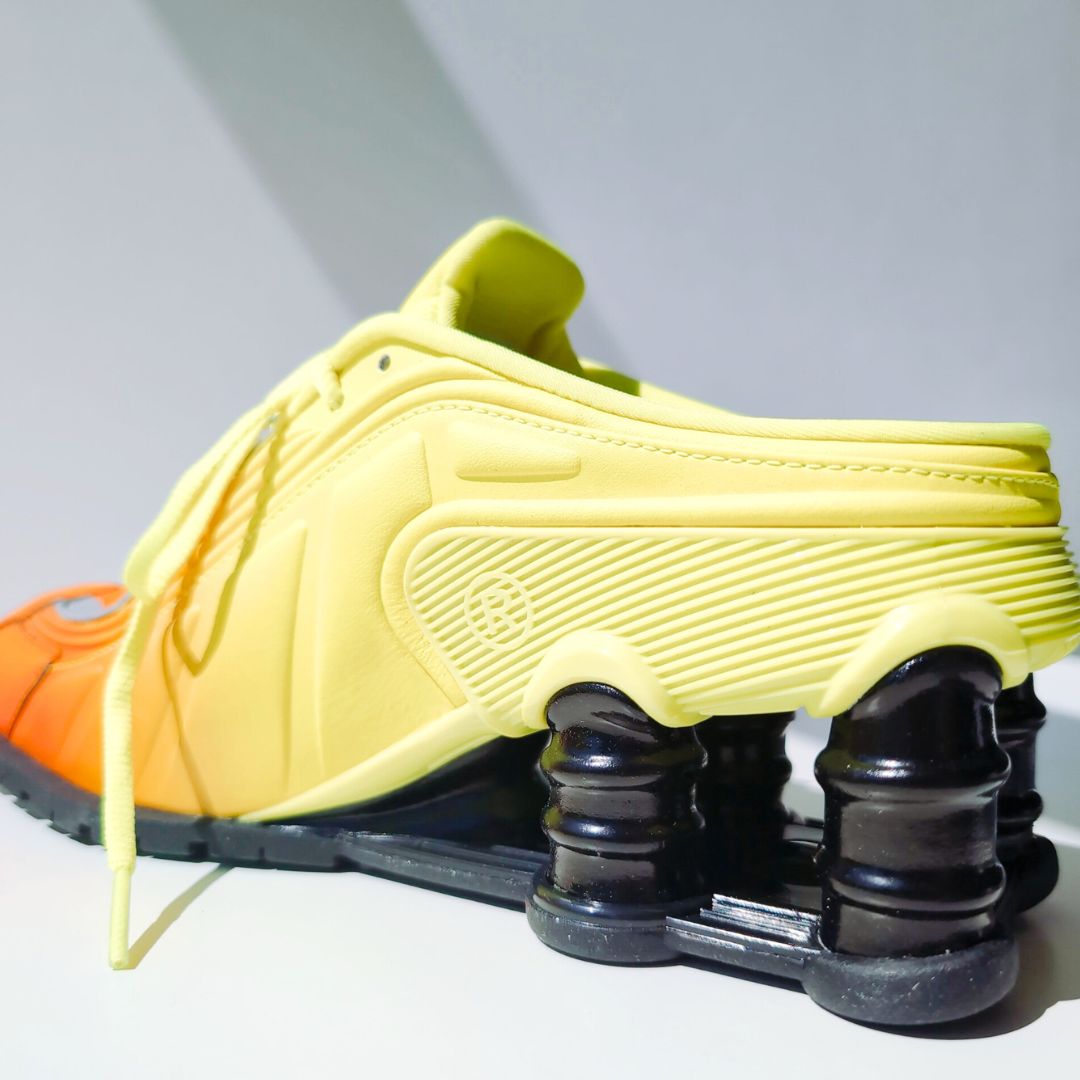 Martine Rose × Nike WMNS Shox MR4 "Safety Orange" | 25.5cm | DQ2401-800