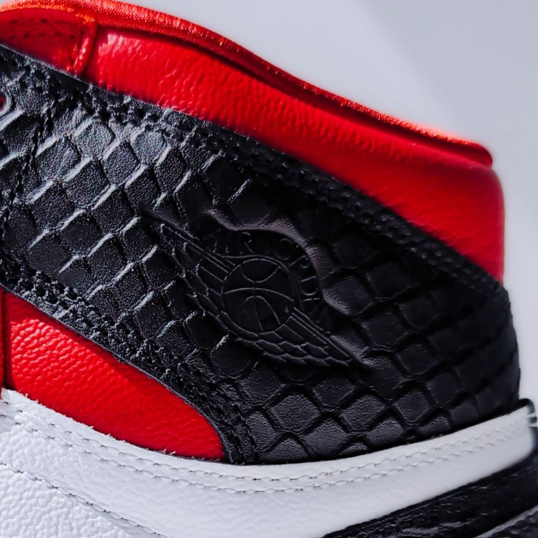Nike Wmns Air Jordan 1 High OG "Satin Red" | 25.0cm | CD0461-601