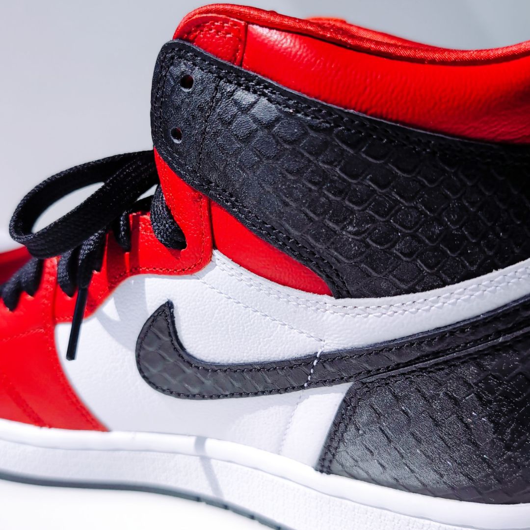 Nike Wmns Air Jordan 1 High OG "Satin Red" | 25.0cm | CD0461-601