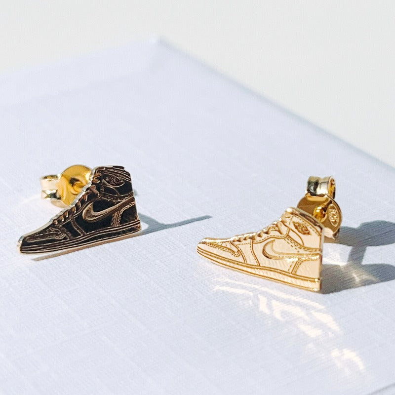 「SNEAKER TRIBUTE EARRINGS」スニーカーチャーム ピアス : SNEAKER TRIBUTE / GOLD ゴールド