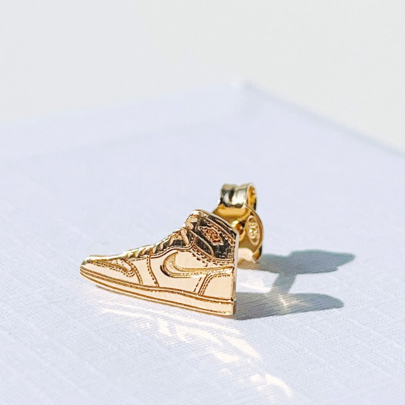 「SNEAKER TRIBUTE EARRINGS」スニーカーチャーム ピアス : SNEAKER TRIBUTE / GOLD ゴールド
