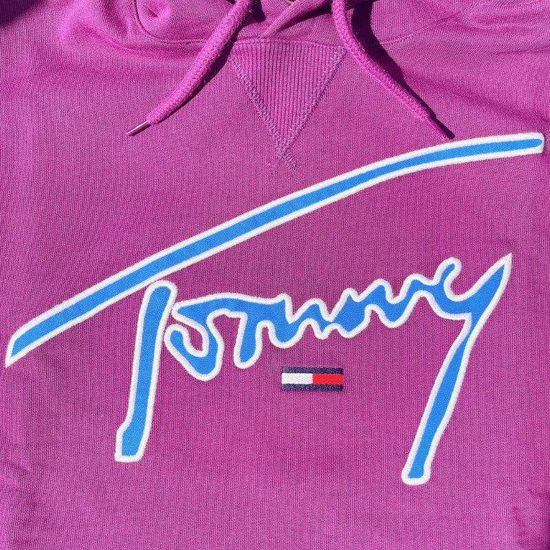 『Tommy Jeans シグネチャーカプセルロゴフーディー』ダークパープル フロントロゴパーカー Dark purple : XS