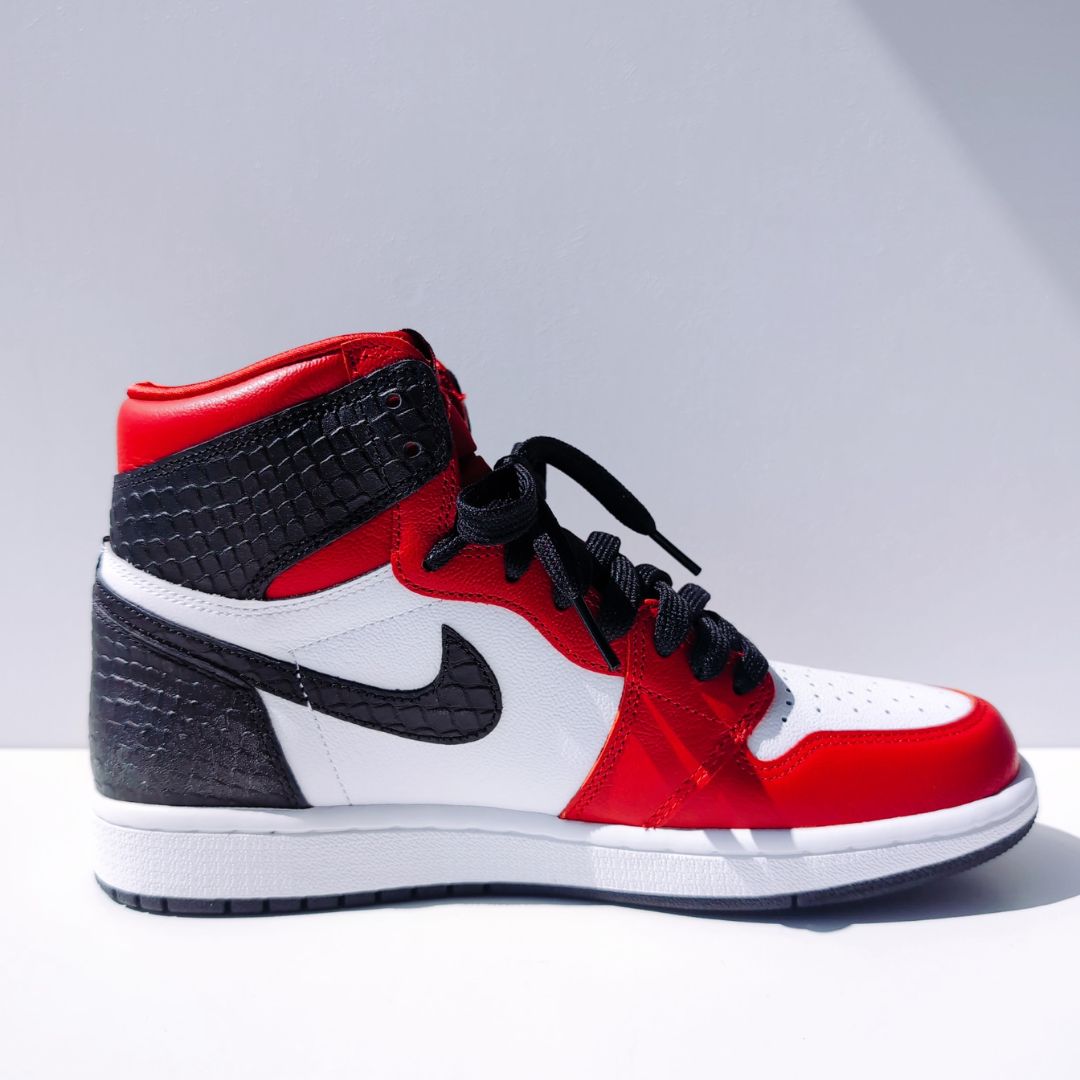 Nike Wmns Air Jordan 1 High OG "Satin Red" | 25.0cm | CD0461-601