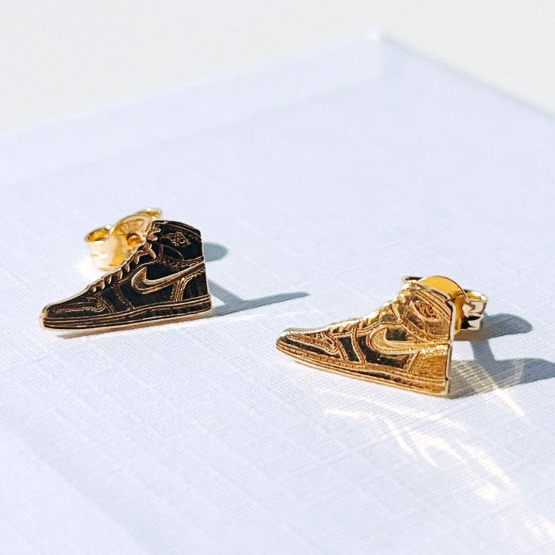 「SNEAKER TRIBUTE EARRINGS」スニーカーチャーム ピアス : SNEAKER TRIBUTE / GOLD ゴールド