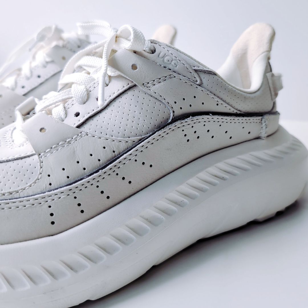 UGG M CA805 V2 NUBACK | 25.0cm | 1134958-WHT-07