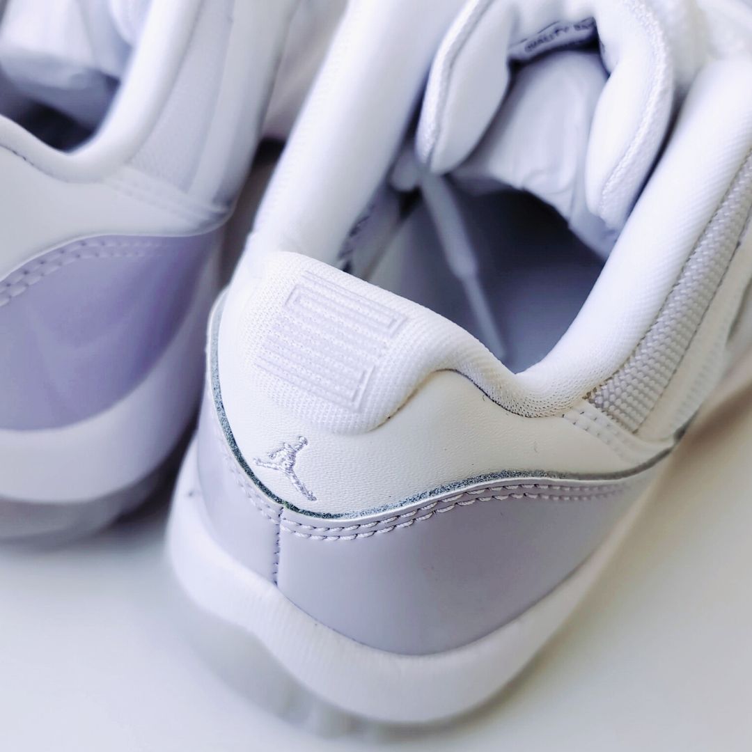 Nike WMNS Air Jordan 11 Low "Pure Violet" | 26.0cm | AH7860-101