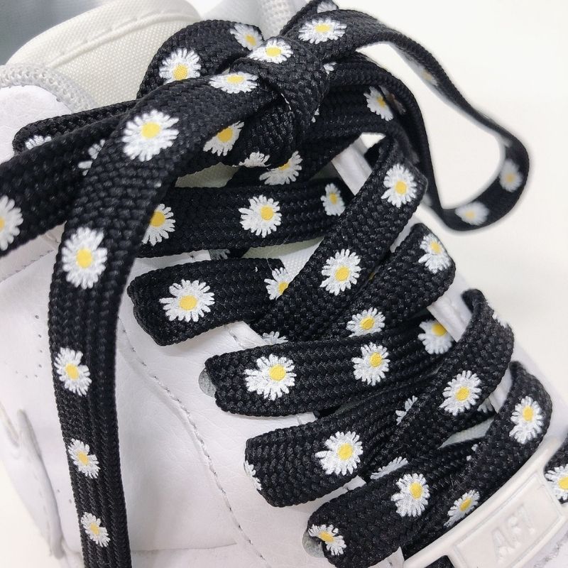 『Sneaker shoe lace / カラフルスニーカーシューレース』靴ひも Black flower/ブラック(フラワー)