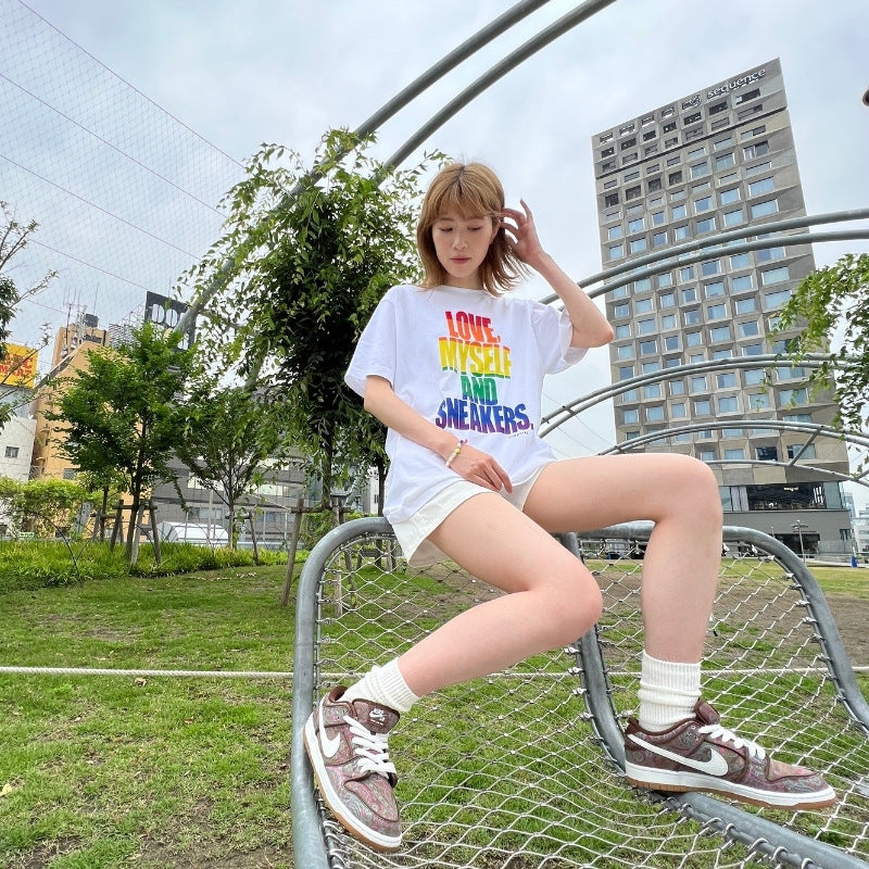 Pride T-Shirt "Love, Myself And Sneakers" Rainbow Tシャツ
