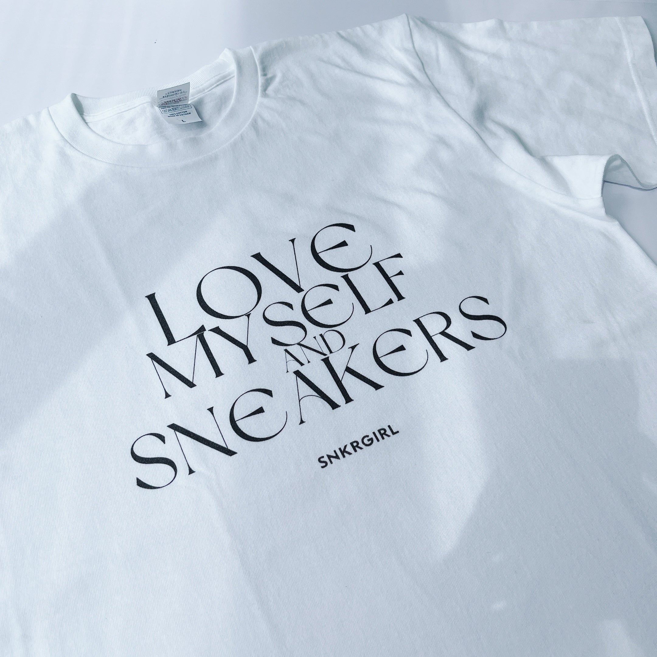 SNKRGIRL Message Tee(Black Logo) / オリジナルメッセージTシャツ(ブラックロゴ)