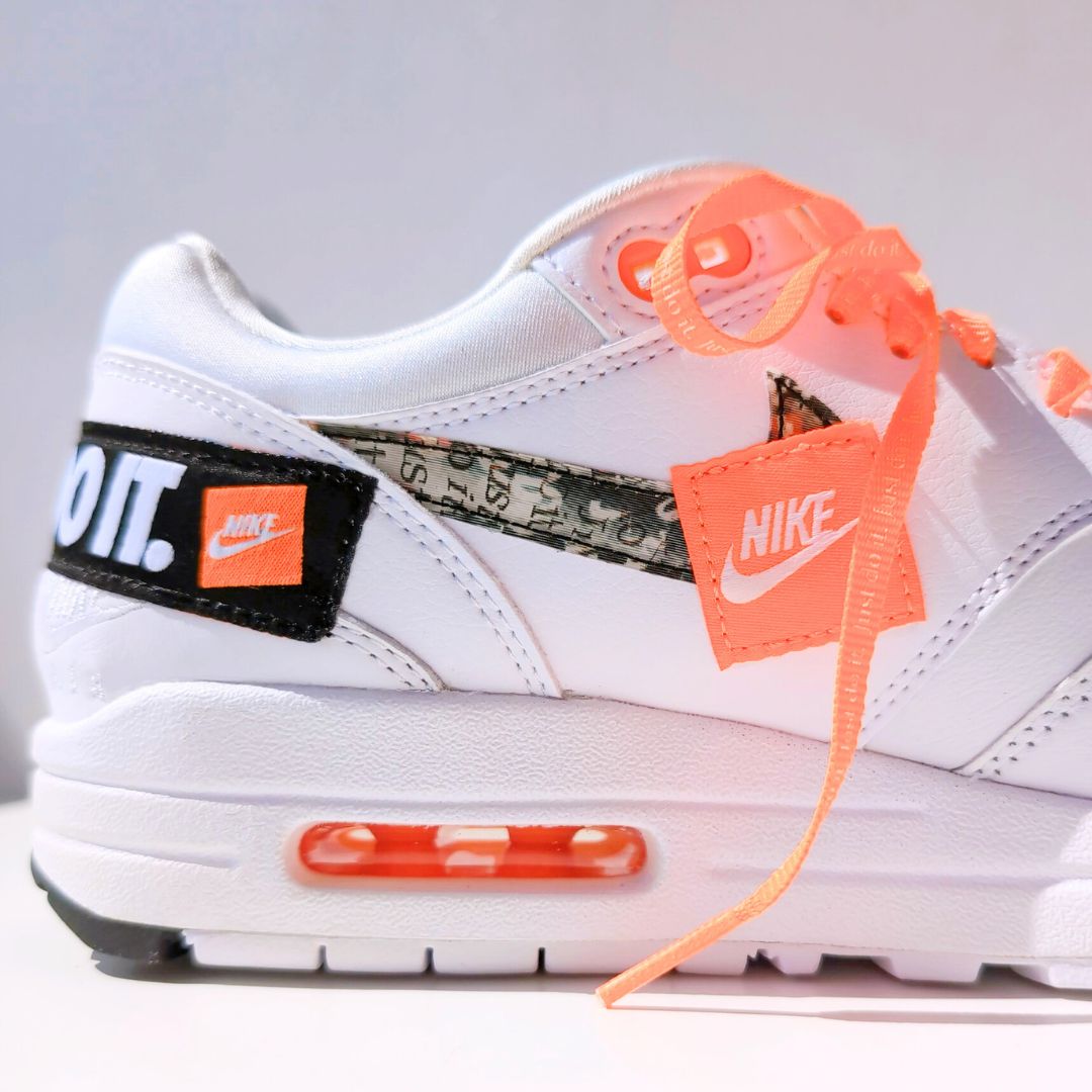 NIKE WMNS AIR MAX 1 WHITE JUST DO IT COLLECTION | 24.0cm | 917691-100