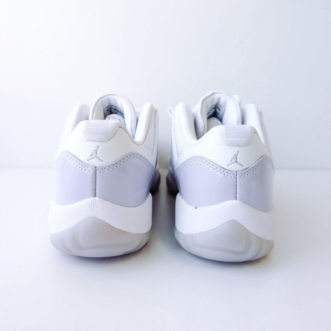 Nike WMNS Air Jordan 11 Low "Pure Violet" | 26.0cm | AH7860-101