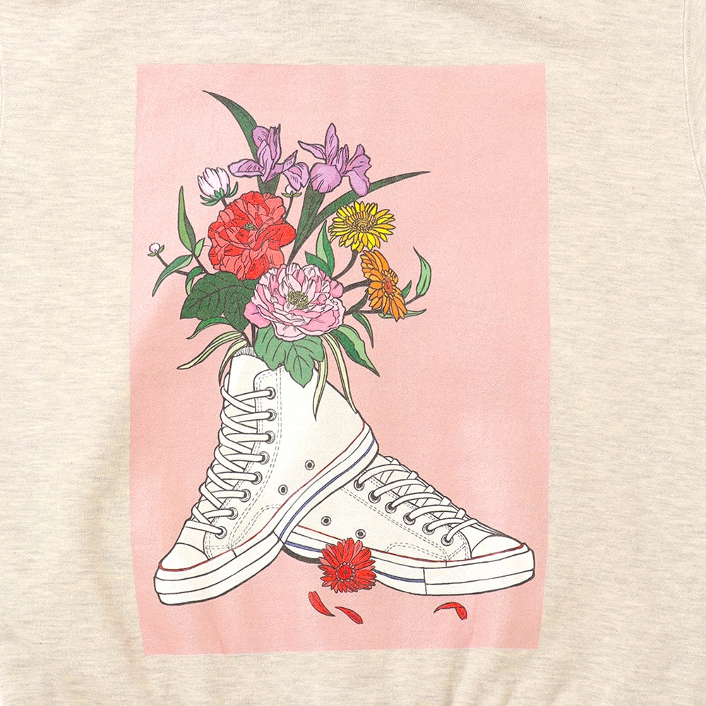 SNKRGIRLプルオーバーパーカー "Flowers n' Kicks" カラー (バックロゴ, オフホワイト)